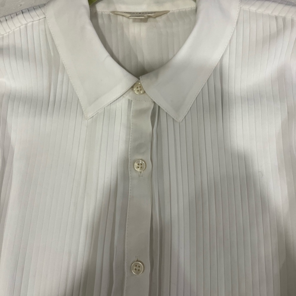 Lucky Brand White Pleated Women’s Dress Shirt 🤍